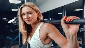 Répondre aux besoins de remise en forme des femmes d'âge moyen Stratégies pour réussir